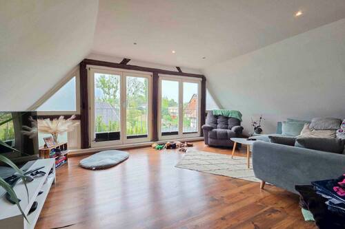 Wohnzimmer Dachgeschoss - 1 Zimmer Mehrfamilienhaus, Wohnhaus in Bad Harzburg