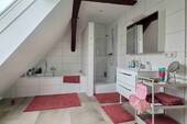 Badezimmer Dachgeschoss - 