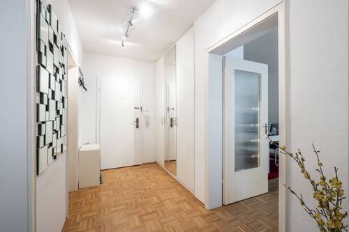 Eingangsbereich - Etagenwohnung mit 67,00 m&sup2; in München zum Kaufen