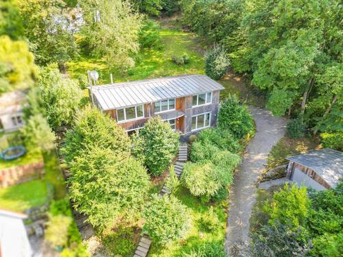Seitenansicht - 5 Zimmer Einfamilienhaus zum Kaufen in Gerbrunn