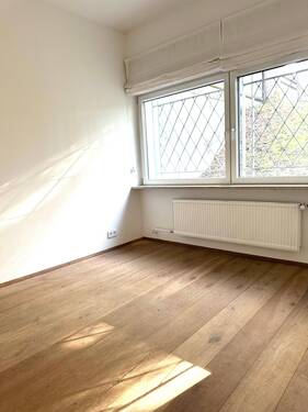 Schlafzimmer 1 Souterrain - 