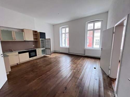 Wohnzimmer/Küche - Großzügig geschnittene Altstadtwohnung