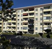 Modernisierte 3-Raum-Wohnung im 1. OG, Balkon u. Stellplatz - Mülsen OT Thurm