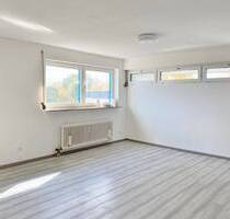 Gepflegte 1,5 - 2-Zimmer-Wohnung mit Aufzug und Tiefgarage - Ditzingen Hirschlanden