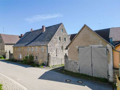 Fronantischt 2 - 1 Zimmer Bauernhaus, Landhaus zum Kaufen in Gaukönigshofen