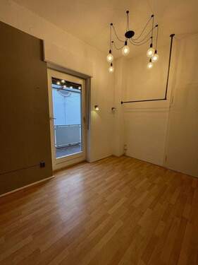 Großzügiger Eingangsbereich - 