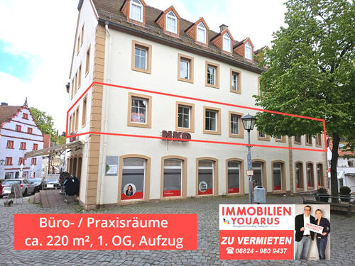 OG: Büro- Praxisräume zu vermieten - Provisionsfrei zu vermieten: Praxis Büro Gewerbeeinheit 1. Etage mit Aufzug im Zentrum Ottweiler Altstadt