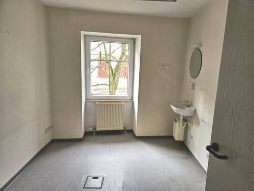 OG: Büro- Praxis- Schulungsräume - 