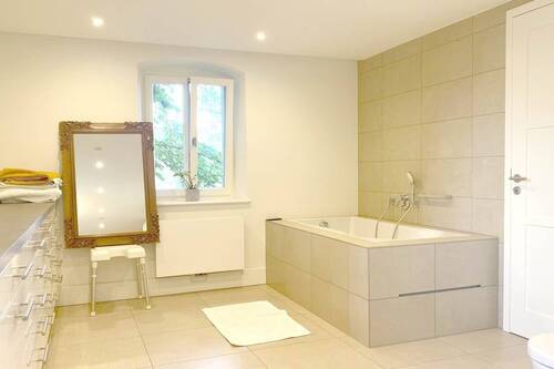 Badezimmer II OG - 