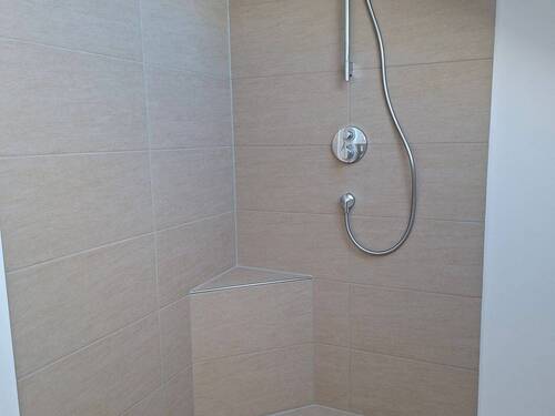 Bad 2 - 2 Zimmer Etagenwohnung zur Miete in Alfter