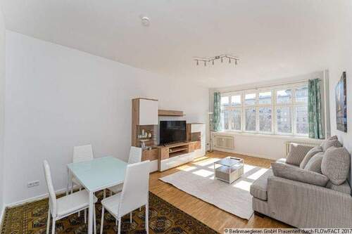 Wohnzimmer - 2 Zimmer Einfamilienhaus in Berlin