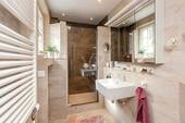 Gäste-Badezimmer mit Dusche - 