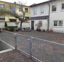 Sanierte Wohnung im Herzen Biebers - freistehendes Einfamilienhaus - Offenbach