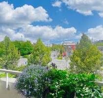 vermietet! helle grosse renovierte 1-Zi.-Whg. mit Balkon in Moosach - München