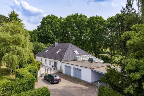Bild 4 - Einfamilienhaus mit 260,00 m&sup2; in Techau zum Kaufen
