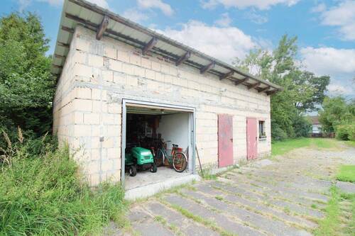 Garage, Werkstatt und Heizraum - 