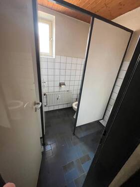 WC.jpg - 