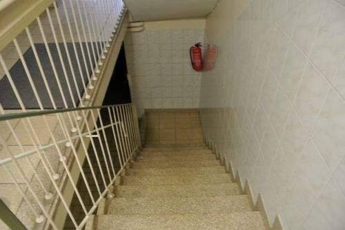 Zugang zum Untergeschoss - 