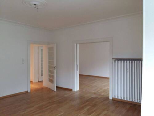 Wohnzimmer - 3 Zimmer Etagenwohnung zur Miete in Saarbrücken