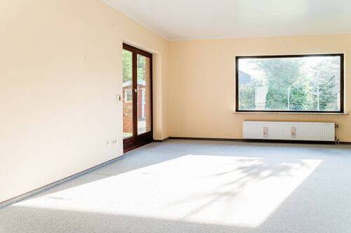 Wohnzimmer - 4 Zimmer Einfamilienhaus zum Kaufen in Sörup