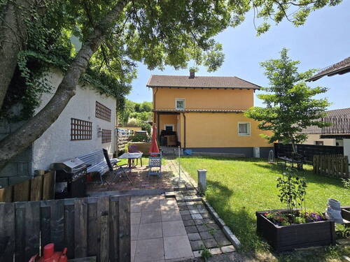 Gartenansicht - 5 Zimmer Einfamilienhaus in Neumarkt-St. Veit