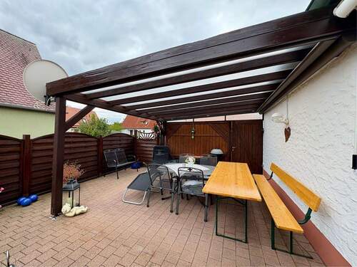 Terrasse mit Überdachung - 