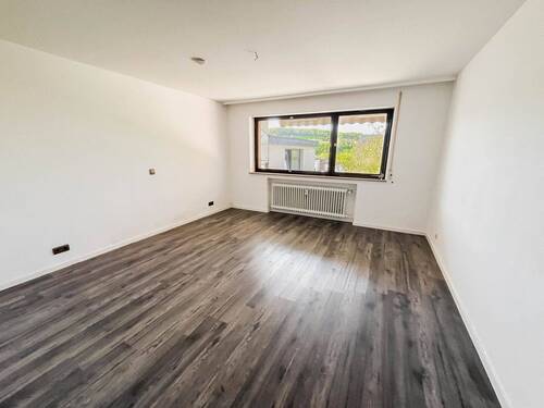 Schlafzimmer EG - 