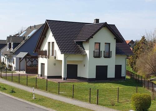 EFH in Cottbus Branitz - Einfamilienhaus in Cottbus Branitz, in einer schönen und ruhigen Lage - Provisionsfrei