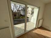 Wohnzimmer - 2 Zimmer Etagenwohnung zur Miete in Essen
