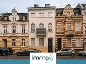 Hausansicht - Historischer Charme trifft modernen Wohnkomfort - stilvolle Erdgeschosswohnung in Mönchengladbach