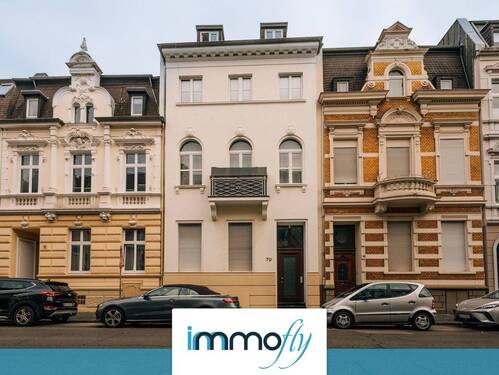 Hausansicht - Historischer Charme trifft modernen Wohnkomfort - stilvolle Erdgeschosswohnung in Mönchengladbach