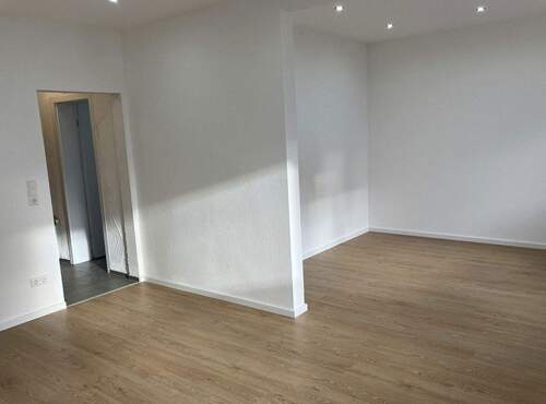 Bild 3 - 8 Zimmer Reihenmittelhaus in Rauenberg