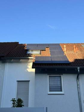 Hausansicht - Vorderseite Dach - 5 Zimmer Reihenmittelhaus zum Kaufen in Nidderau