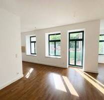 Parkett, Lift & 10 m² Balkon! - Ruhige Lage - Fußbodenheizung - exklusives Bad - Wanne & Dusche - Leipzig Stötteritz
