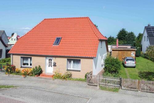 Titelbild - Viel Platz für Familie, Gäste und Ideen - Immobilienensemble in Altenkirchen auf Rügen