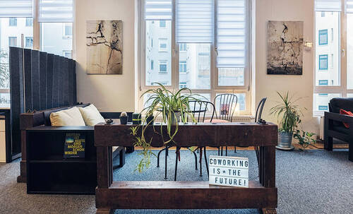 Titelbild - Freie Schreibtischplätze und Büros in Winterhuder Coworking Space - All-in-Miete