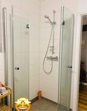 Dusche - Etagenwohnung mit 79,00 m&sup2; in Bad Hersfeld zur Miete