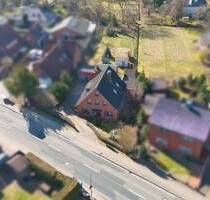 Großes Einfamilienhaus mit Baugrundstück direkt an der Elbe - Seevetal Bullenhausen