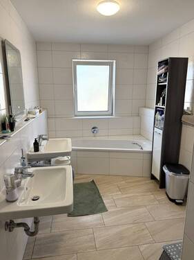 Badezimmer OG.jpg - 