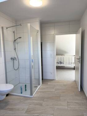 Badezimmer DG Bild 2.jpg - 