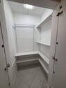 Abstellraum/begehbarer Schrank - 