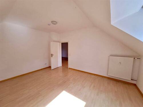 Zimmer - Etagenwohnung mit 90,00 m² in Zweibrücken zur Miete