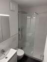 DUSCHBAD MIT WC - 