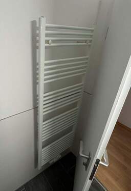 DUSCHBAD HEIZUNG - 
