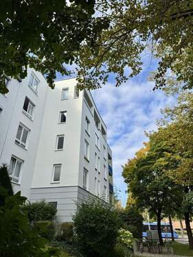 TAIMERHOFSTRASSE 2 - VON PRIVAT! FREI! SOFORT BEZIEHBAR! Helle 88qm, Wohnküche, Süd-Balkon, 2 Keller, Garage......