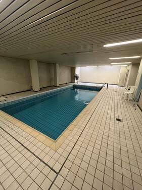 Schwimmbad - 