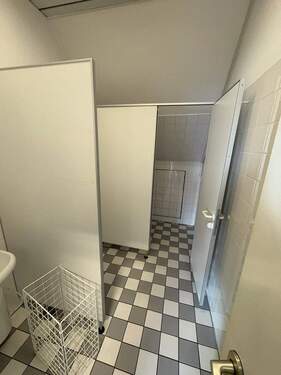 WC 2.jpg - 