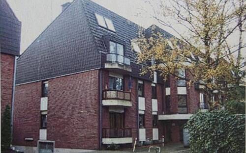 Mehrfamilienhaus - 