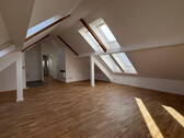 Wohnzimmer - 2 Zimmer Etagenwohnung in Germering