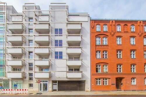 einfahrt tiefgarage - Einfamilienhaus in Berlin